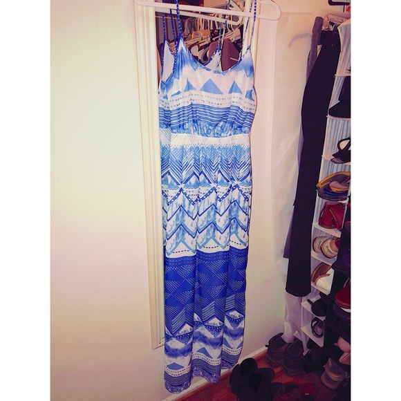 Dresses & Skirts - Women’s maxi dress